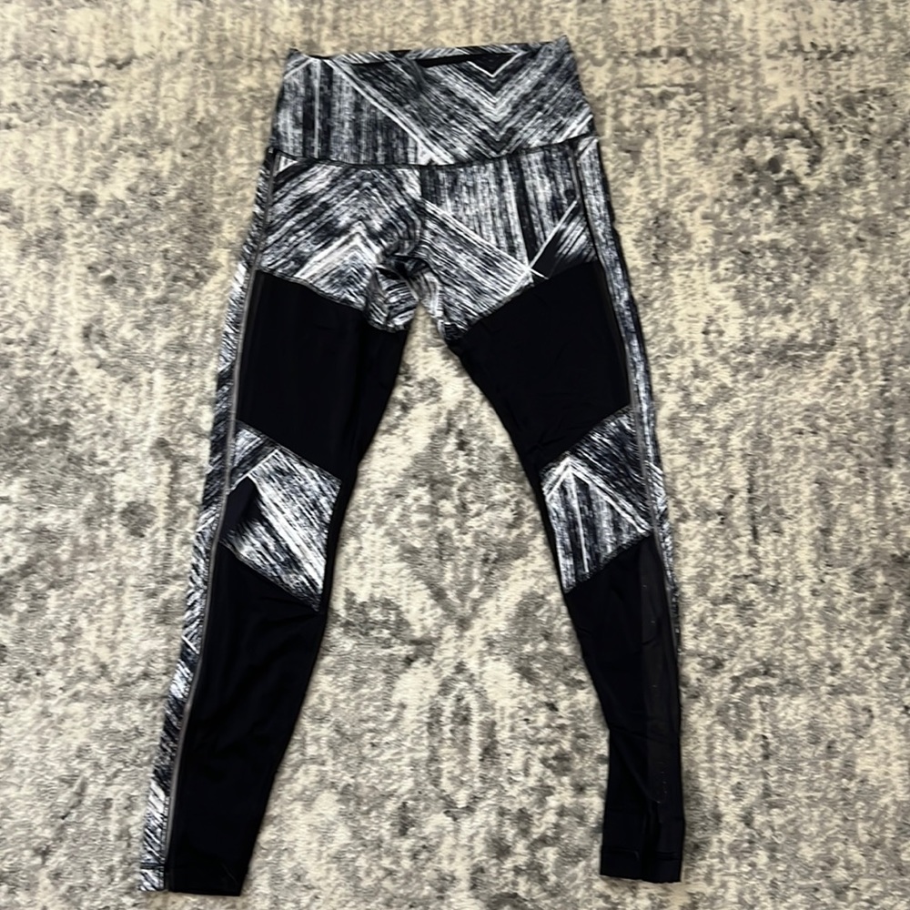 Lululemon mesh leggings